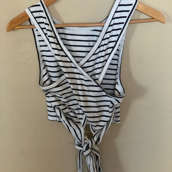 Black and White Striped Tie Back Crop Top - Picture 2 of 3